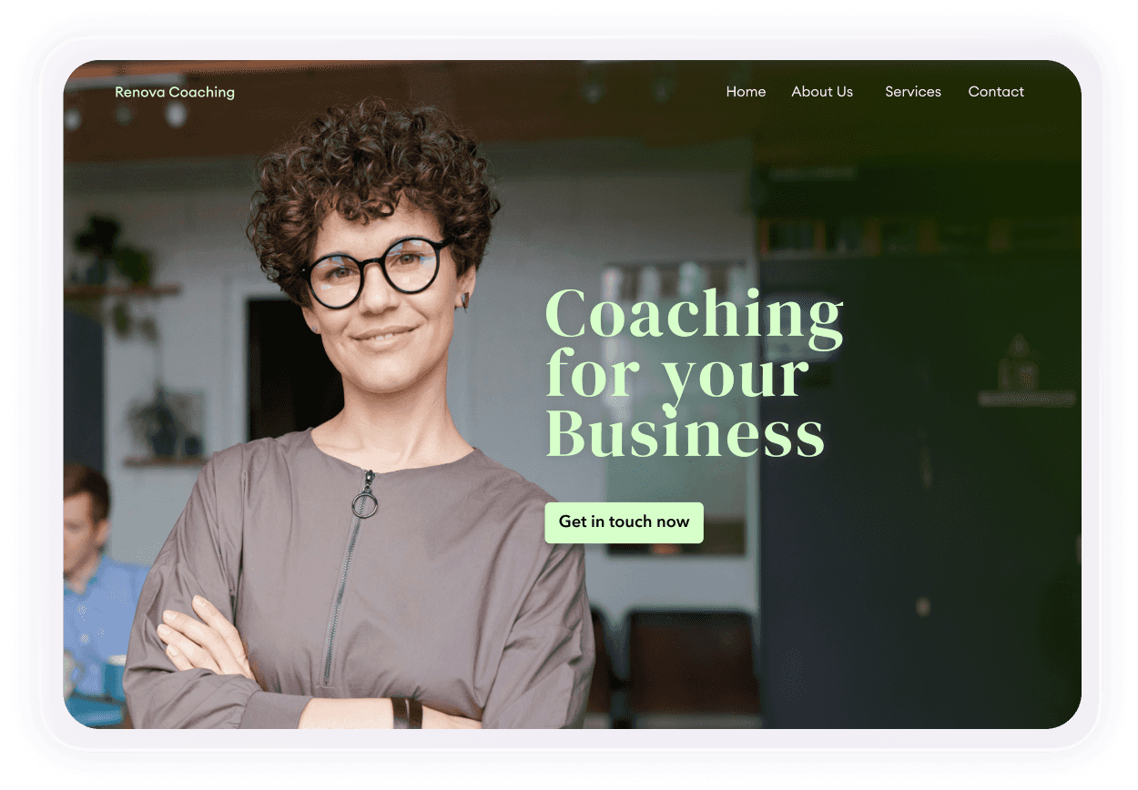 Coaching website with a smiling woman looking at the camera, text reads “Coaching for your business”.