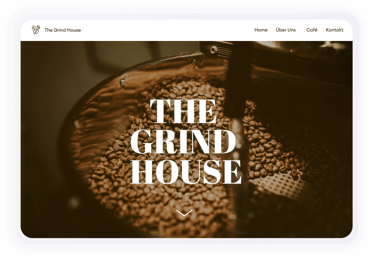 Website mit Nahaufnahme von Kaffeebohnen und dem Schriftzug „The Grind House“.